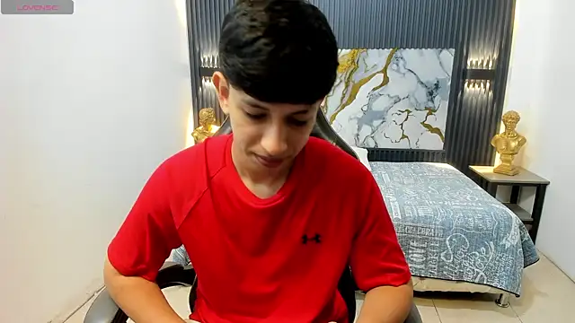 AdrianFranko online show from 05-08-26, 01:48