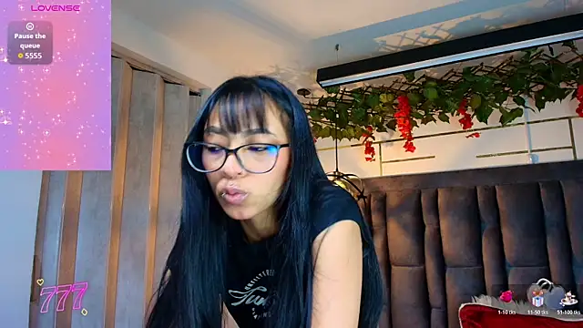 BONIE WILLS online show from 04-20-26, 12:30