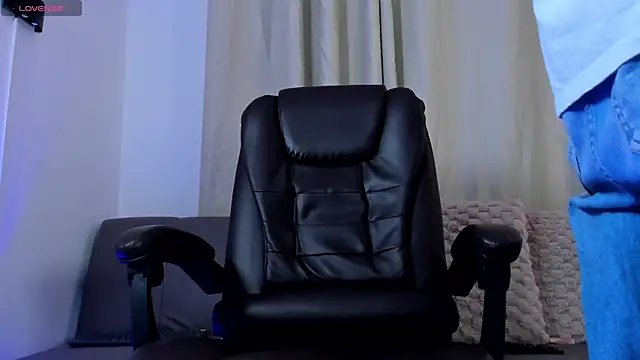 Steban silv online show from 07-15-26, 11:39