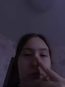 charmingggirl online show from 04-05-26, 08:10