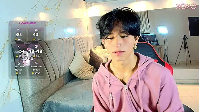 cococumps online show from 04-21-26, 11:06