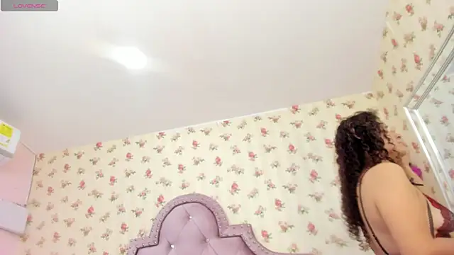 crystal watson0 online show from 08-02-26, 01:20