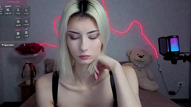 kittysocutie online show from 06-24-26, 01:26