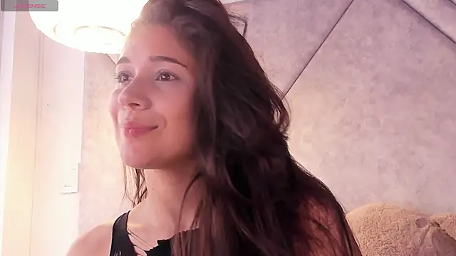 Snapshot of Amora_96 chatting on 05-05-26, 01:36 Amora 96 online show from 05-05-26, 01:36
