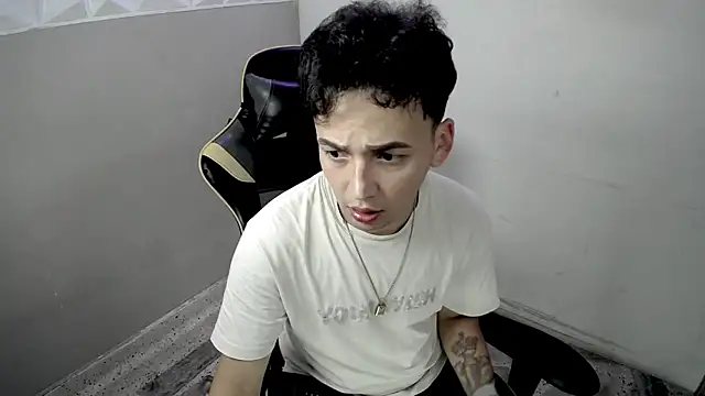 Mathias twinkk online show from 05-29-26, 04:29