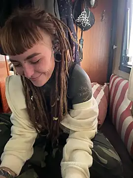 HornyHippy1 online show from 05-05-26, 08:39