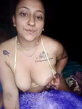 Katalinarodriguez online show from 04-06-26, 03:13