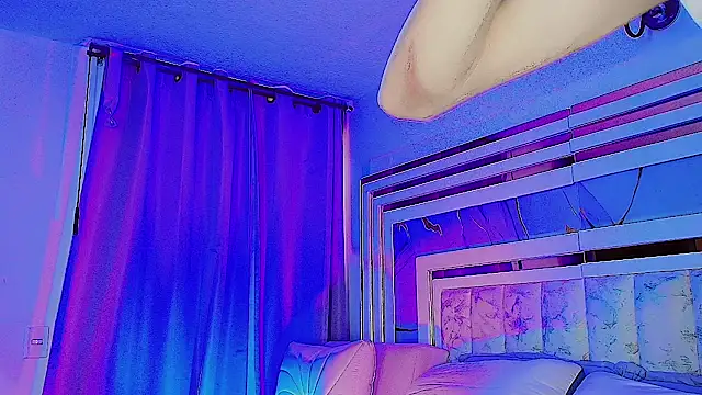 Amira BabyHot online show from 04-04-26, 09:43