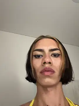 Amira BabyHot online show from 03-25-26, 09:19