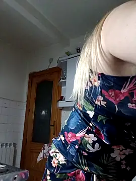 Maria3879 online show from 04-15-26, 07:58
