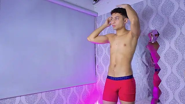 Snapshot of Twink_Sensationxx chatting on 04-14-26, 05:29 Twink Sensationxx online show from 04-14-26, 05:29