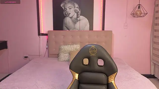 Milly 1 x online show from 03-24-26, 06:08
