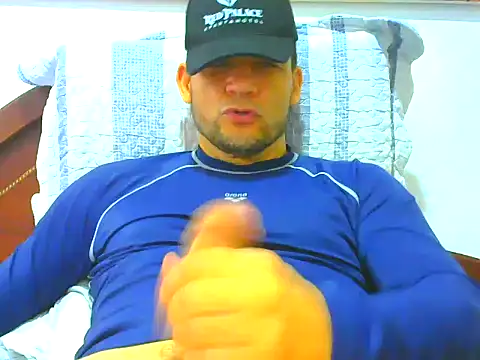 Snapshot of altenori chatting on 05-04-26, 02:42 altenori online show from 05-04-26, 02:42