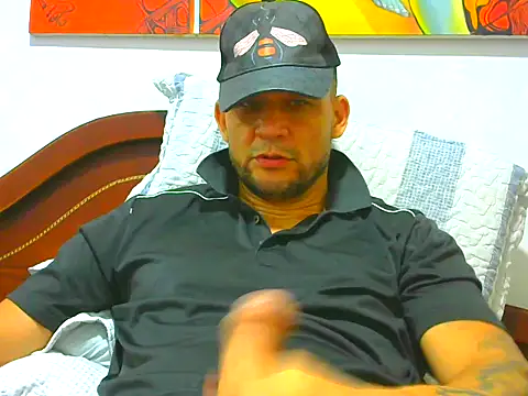 Snapshot of altenori chatting on 05-07-26, 10:57 altenori online show from 05-07-26, 10:57