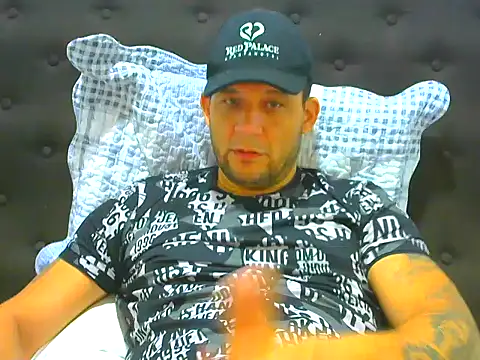 Snapshot of altenori chatting on 05-28-26, 12:51 altenori online show from 05-28-26, 12:51