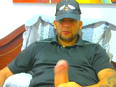 Snapshot of altenori chatting on 05-08-26, 01:26 altenori online show from 05-08-26, 01:26