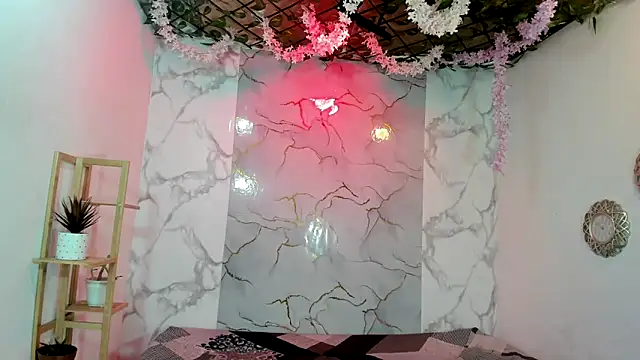 Nahomi hot 77 online show from 05-07-26, 12:08