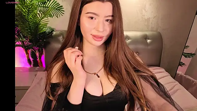 Sophia Everly online show from 04-28-26, 09:46