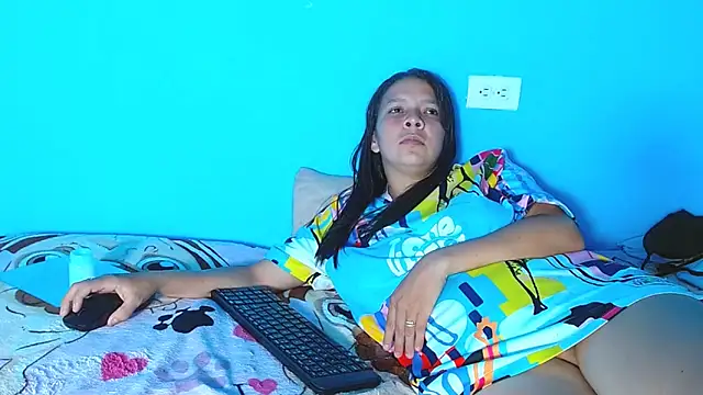 Snapshot of ambar69noir chatting on 06-14-26, 02:24 ambar69noir online show from 06-14-26, 02:24