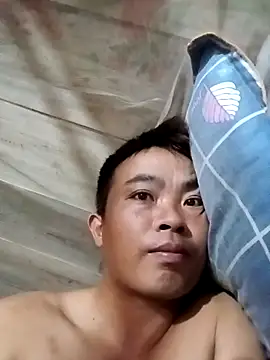 Snapshot of boy-pho- chatting on 05-14-26, 01:46 boy-pho- online show from 05-14-26, 01:46