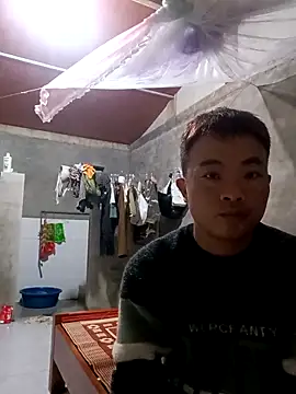 Snapshot of boy-pho- chatting on 03-23-26, 12:05 boy-pho- online show from 03-23-26, 12:05