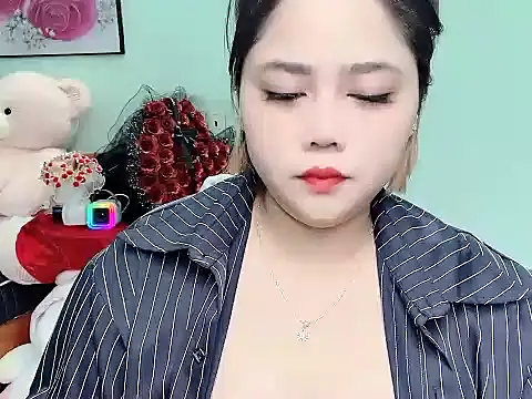 Nhanlu009 online show from 04-18-26, 09:11