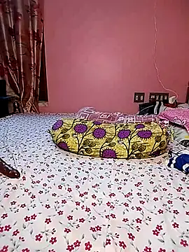 Snapshot of Rashilii_Bhabi chatting on 07-24-26, 09:33 Rashilii Bhabi online show from 07-24-26, 09:33