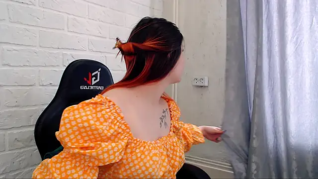Snapshot of SptQueen chatting on 03-24-26, 04:56 SptQueen online show from 03-24-26, 04:56