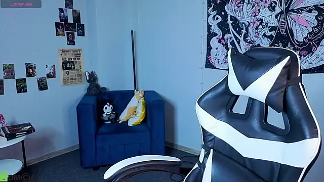 LittleKittenStar online show from 05-10-26, 02:37