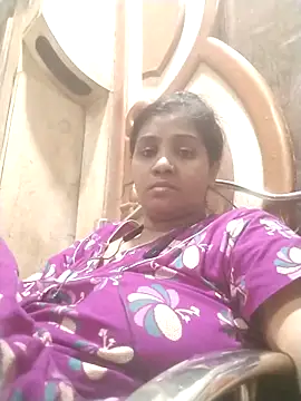 LovelyRenu online show from 03-25-26, 08:46