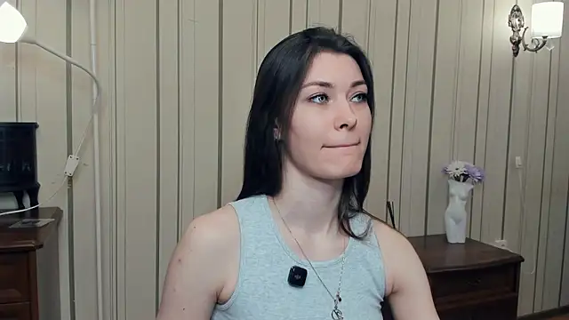 JulissaLipoma online show from 03-29-26, 07:54