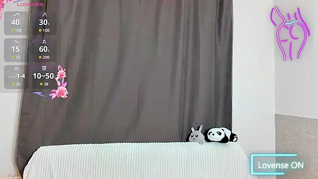 Snapshot of Emily_Nelsonn chatting on 04-04-26, 04:02 Emily Nelsonn online show from 04-04-26, 04:02