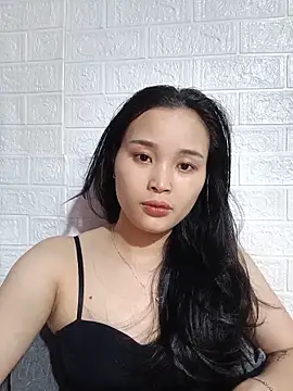 Snapshot of Akile80 chatting on 05-27-26, 03:30 Akile80 online show from 05-27-26, 03:30