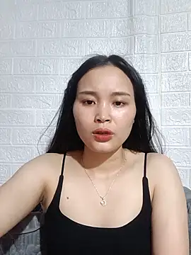 Snapshot of Akile80 chatting on 06-13-26, 02:26 Akile80 online show from 06-13-26, 02:26