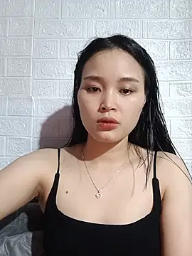Snapshot of Akile80 chatting on 05-30-26, 03:17 Akile80 online show from 05-30-26, 03:17