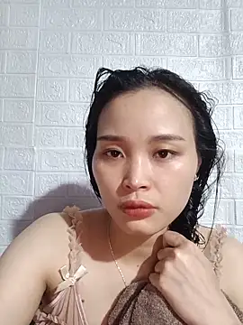 Snapshot of Akile80 chatting on 05-22-26, 03:32 Akile80 online show from 05-22-26, 03:32