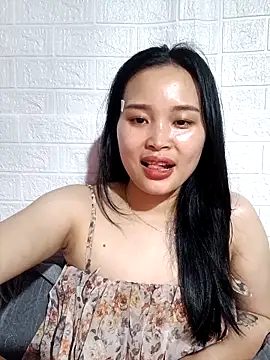 Snapshot of Akile80 chatting on 04-02-26, 02:35 Akile80 online show from 04-02-26, 02:35