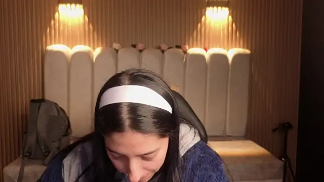 Melannyy V online show from 04-10-26, 11:28