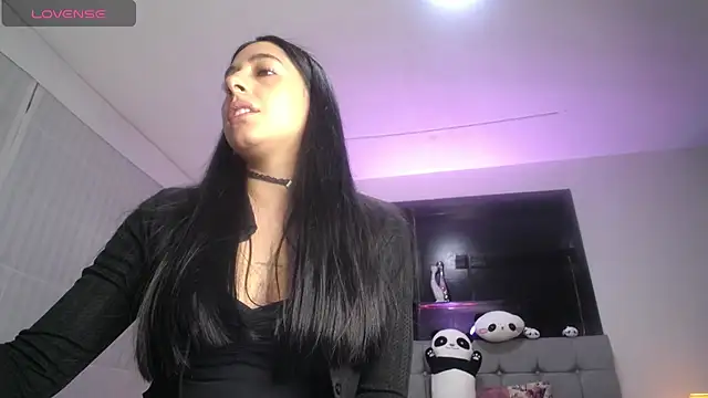 Snapshot of Melannyy_V chatting on 07-16-26, 01:08 Melannyy V online show from 07-16-26, 01:08