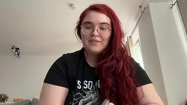 Snapshot of Annapoll chatting on 03-25-26, 01:10 Annapoll online show from 03-25-26, 01:10