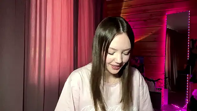 Snapshot of LenLen_Solen chatting on 05-18-26, 11:26 LenLen Solen online show from 05-18-26, 11:26
