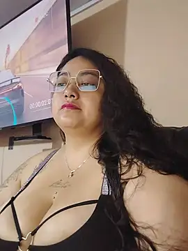 Snapshot of AvaRyd chatting on 06-26-26, 03:23 AvaRyd online show from 06-26-26, 03:23