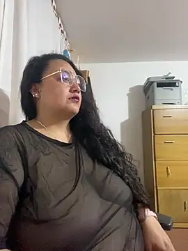 Snapshot of AvaRyd chatting on 05-26-26, 04:54 AvaRyd online show from 05-26-26, 04:54