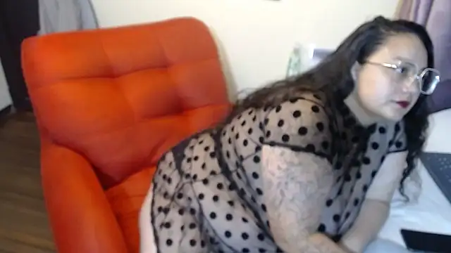 Snapshot of AvaRyd chatting on 04-18-26, 04:26 AvaRyd online show from 04-18-26, 04:26