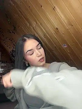 Snapshot of hellokiityy chatting on 03-21-26, 01:26 hellokiityy online show from 03-21-26, 01:26