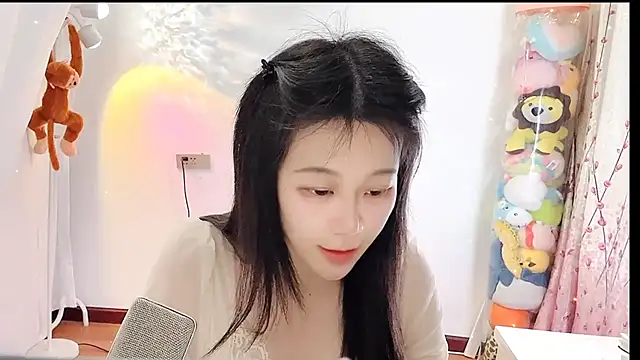 Snapshot of QQ-7890 chatting on 04-15-26, 12:10 QQ-7890 online show from 04-15-26, 12:10