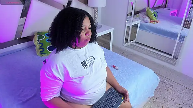 PhyllisDunbar online show from 04-25-26, 07:44