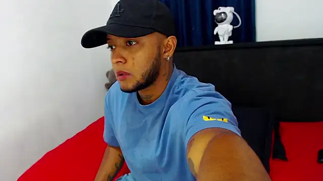 MascTyler online show from 04-21-26, 08:04