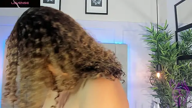 DakotaHarrison online show from 06-12-26, 12:03