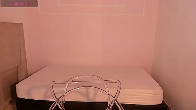MilaHeat1 online show from 08-01-26, 05:33